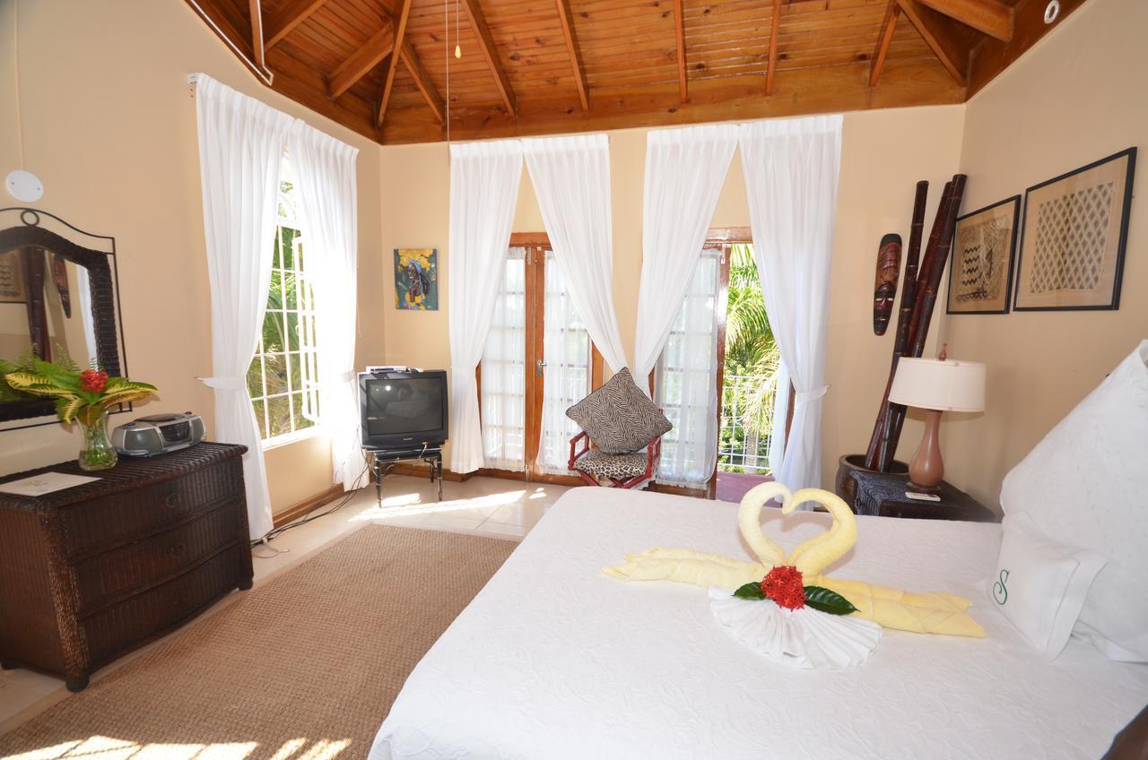Summerhill Four Bedroom Villa Montego Bay Exteriör bild
